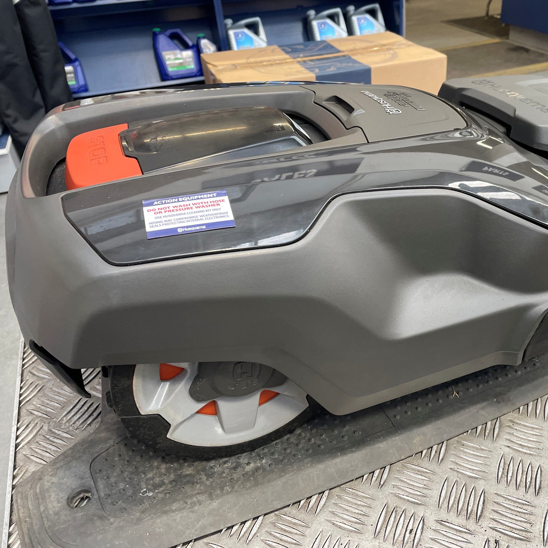 USED 2020 Husqvarna AM315X Automower image 3